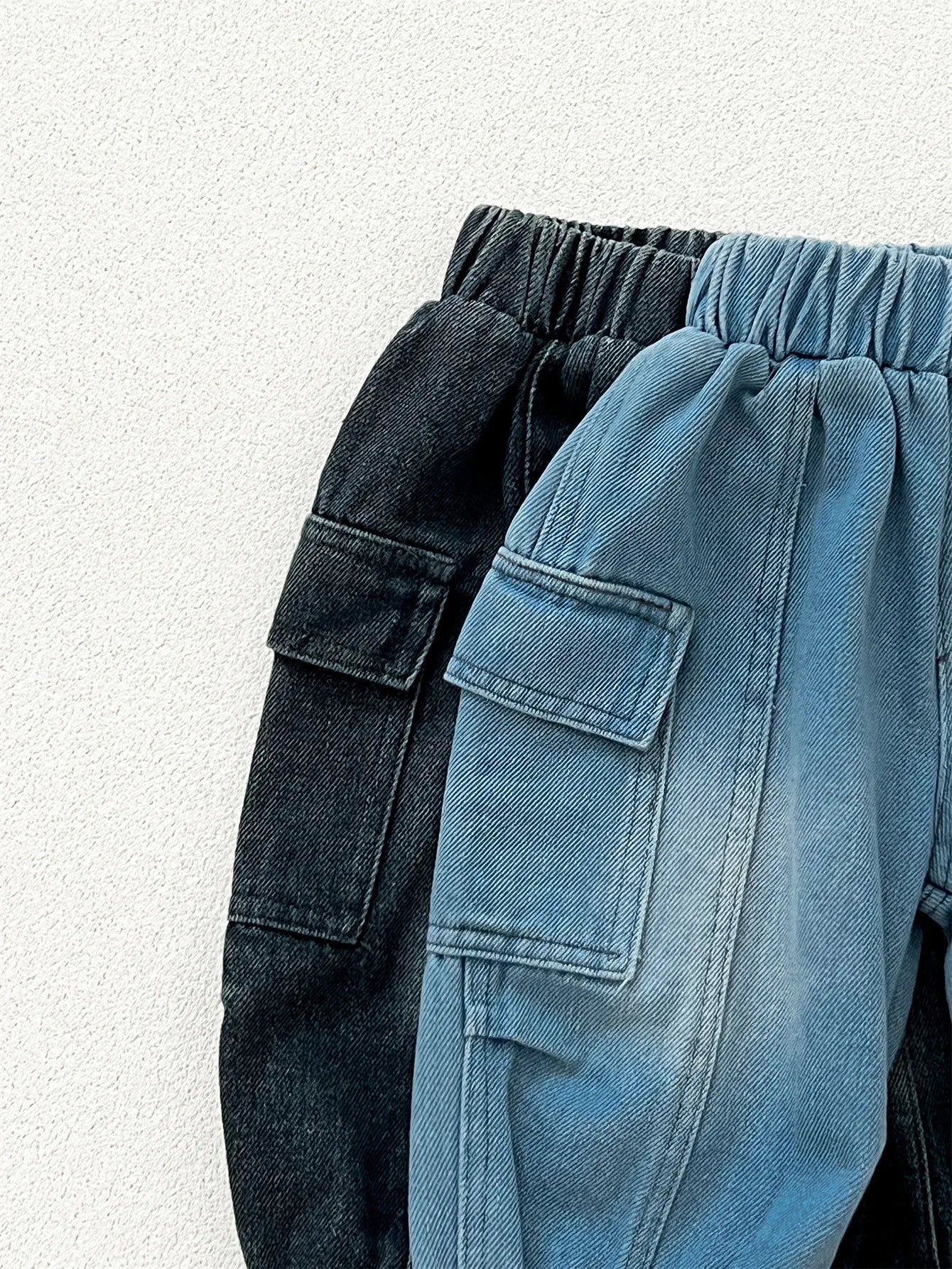 Pantalones vaqueros holgados para niños, pantalones cargo lisos con bolsillos, informales, versátiles, ropa de bebé, primavera 2025