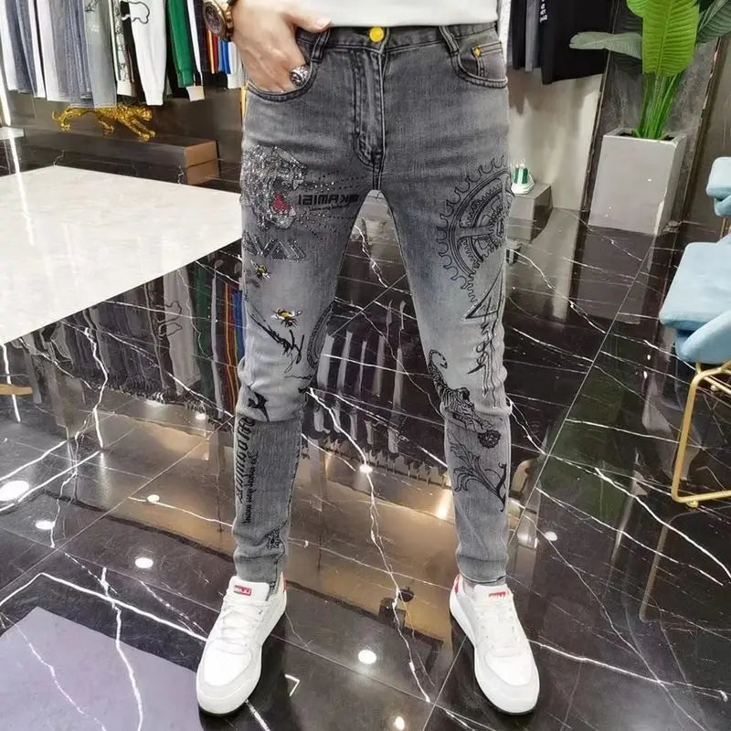Vaqueros ajustados de alta gama para hombre, de estilo coreano europeo, con estampado de diamantes de tigre, para uso informal, ropa de lujo elástica para primavera y otoño.