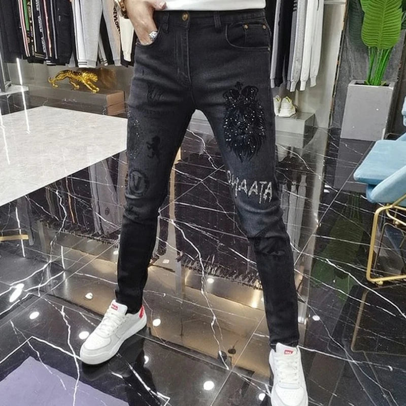 Pantalones vaqueros elásticos negros de alta gama, elegantes, clásicos y distintivos, con estampados para hombre, de alta calidad, ajustados y de lujo.