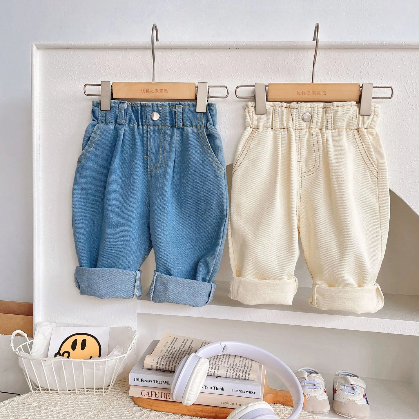 Vaqueros suaves de cintura alta para niños: pantalones casuales de color liso para bebés y niños, estilo coreano, otoño.