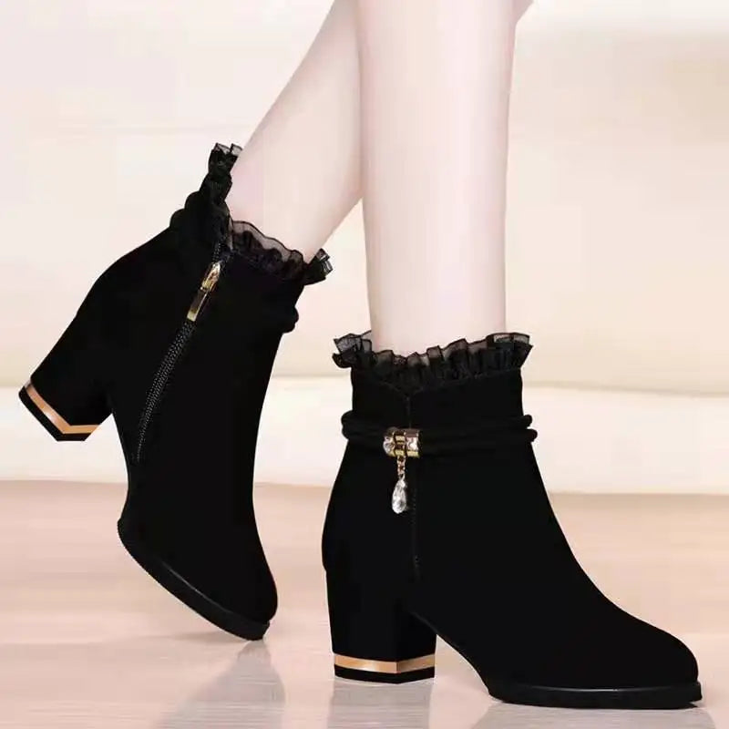 New Autumn Fashion Boots Women Fur Winter Warm Pointed Ankle Boots Sexy High Heel Rhinestone Decoration Zipper Women Boots