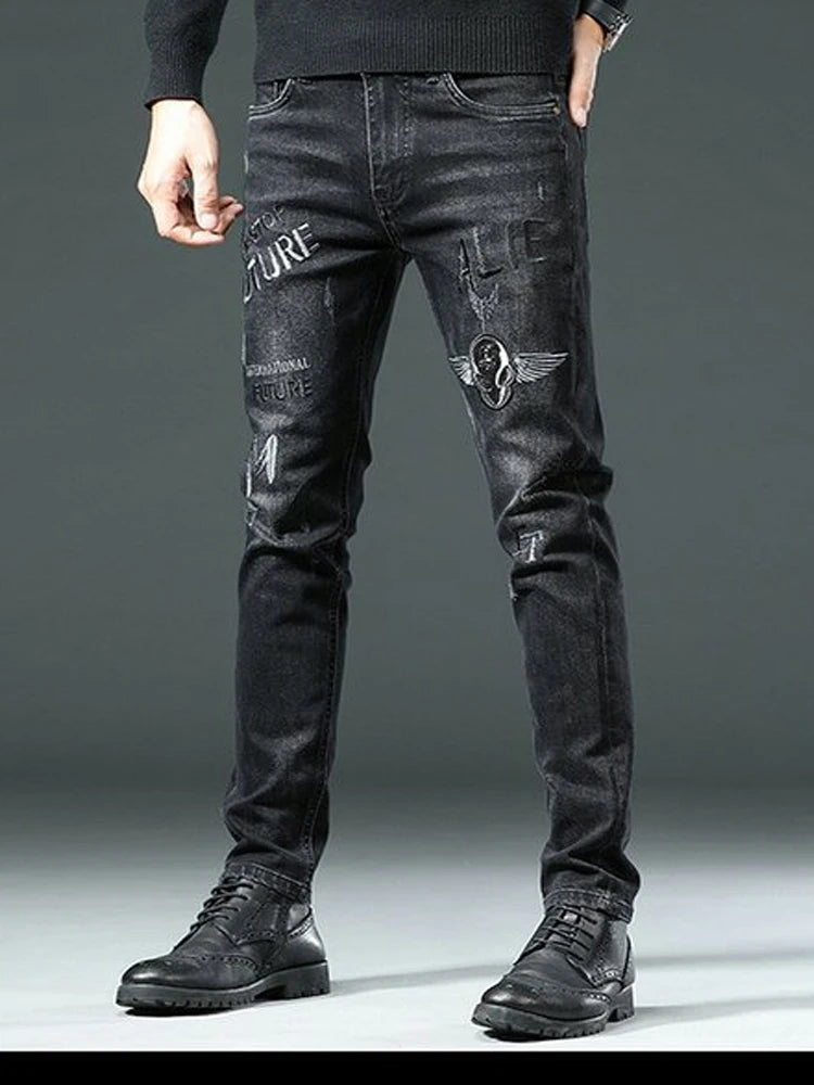 Pantalones vaqueros elásticos negros de alta gama, elegantes, clásicos y distintivos, con estampados para hombre, de alta calidad, ajustados y de lujo.