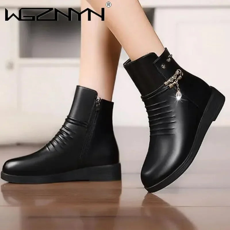 Solid Black NEW Women Luxury Brand Designer Snow Boots Metal Classic Furry Winter Warm Shoes Female Ankle Boot Women Botas Mujer