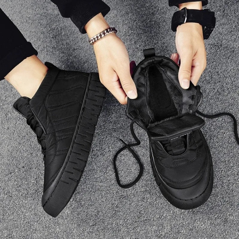 Classics Men's Soft Plush Ankle Boots Waterproof Snow Boots Designer Warm Platform Boots Versatile Lace Up Flats Hiking Boot