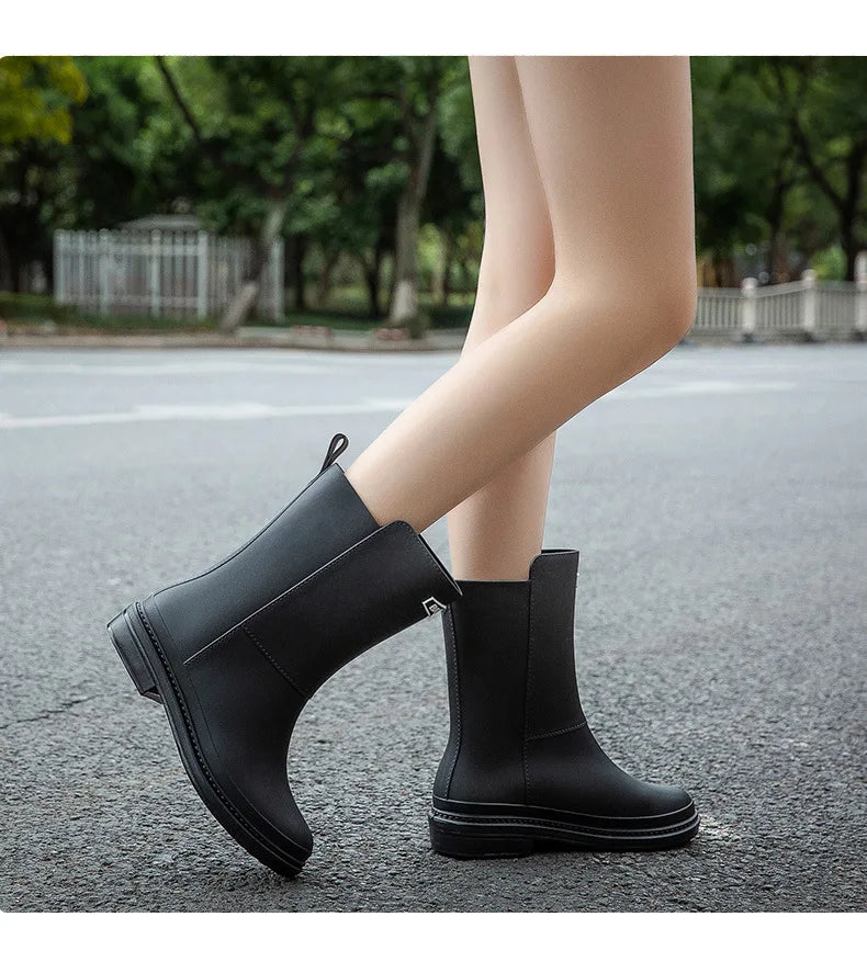 Rubber Women Rain Boots PVC Waterproof Women Shoes Non-Slip Women Water Shoes Outdoor Women Boots Zapatos Impermeable Mujer