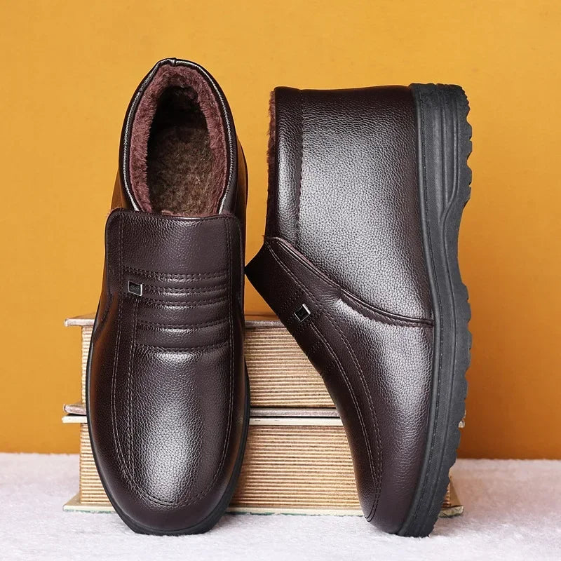 Chaussures en coton pour hommes, montantes, imperméables, décontractées, en cuir, bottes d'hiver chaudes et confortables, bottines tendance pour hommes, nouveautés