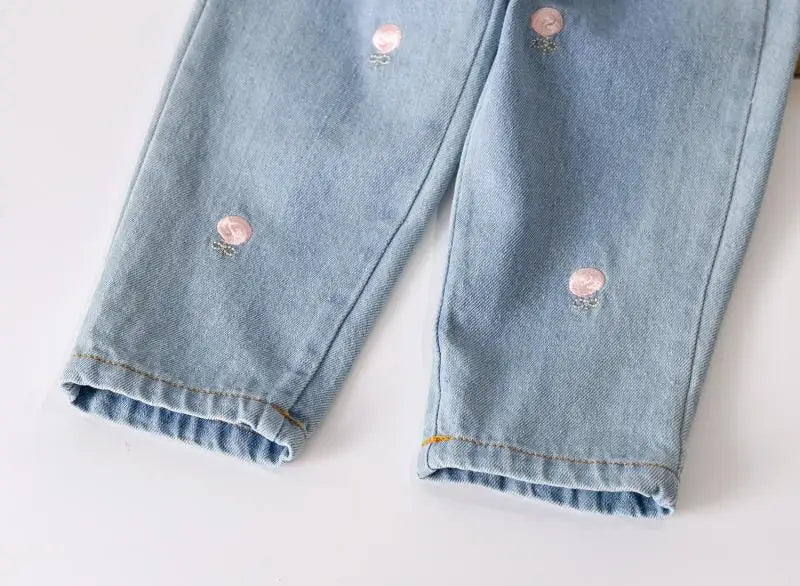 Pantalones vaqueros Sanrio Kids Hello Kitty con cintura elástica para niños pequeños, niñas y niños, estampado de dibujos animados, rodillas reforzadas y resistentes.