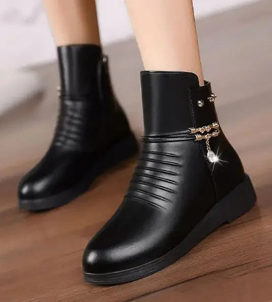 Solid Black NEW Women Luxury Brand Designer Snow Boots Metal Classic Furry Winter Warm Shoes Female Ankle Boot Women Botas Mujer