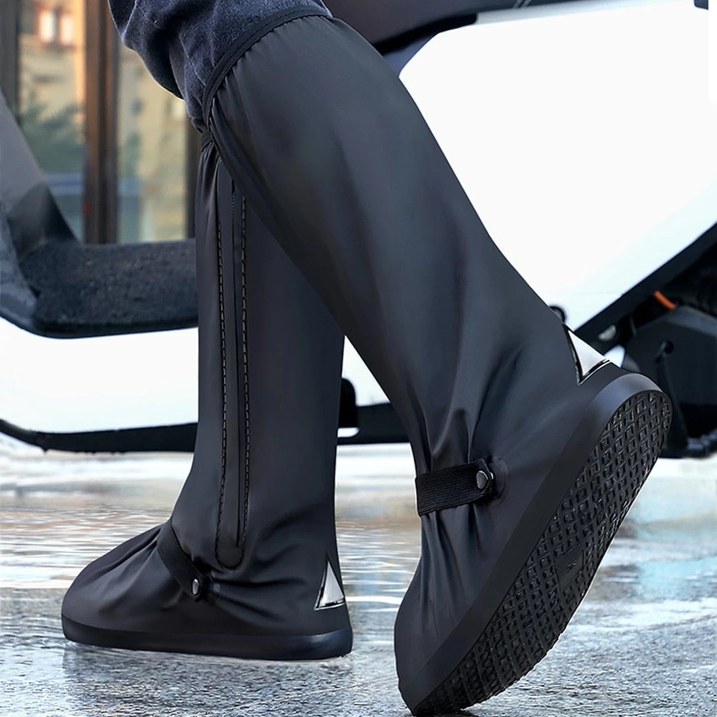 Waterproof Shoe Covers, Thickened Rain Boot Shoe Cover Reusable & Foldable Non-Slip with Reflector for Men Women