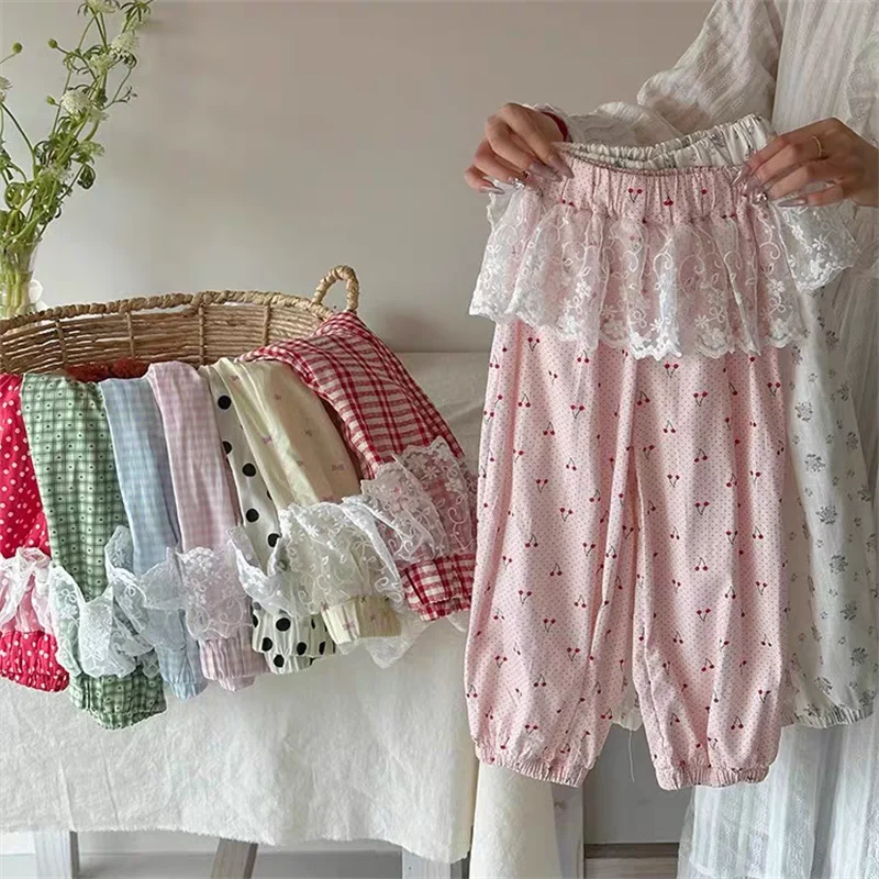Pantalones de encaje para niñas pequeñas, novedad de 2025, pantalones de malla con costuras para niños, pantalones casuales de princesa con estampado de verano, ropa de moda para niños de 2 a 10 años