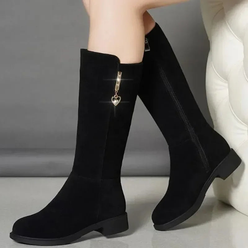 Nuevas botas de nieve cálidas y afelpadas para mujer, informales, planas, combinables, de algodón, a la moda, con cremallera lateral, zapatos de invierno, botas altas hasta el muslo, negras