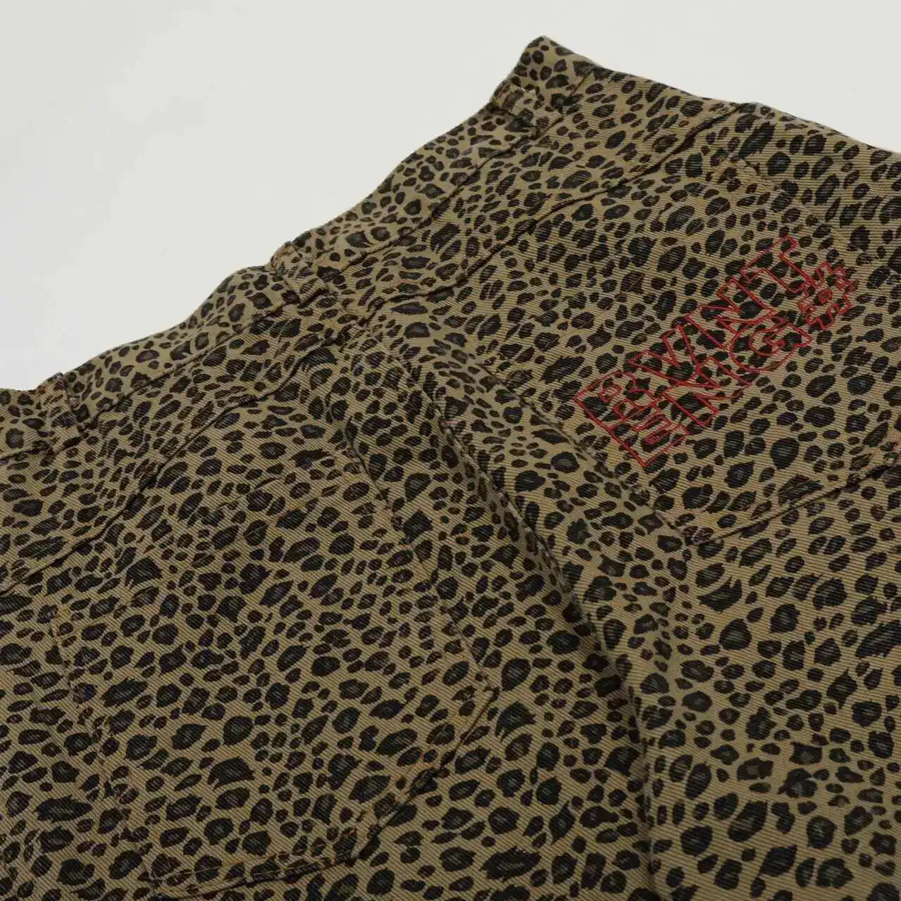 PFNW - Vaqueros caqui con estampado de leopardo para hombre y mujer, holgados, informales, de pierna ancha, primavera 2025, 28W6288
