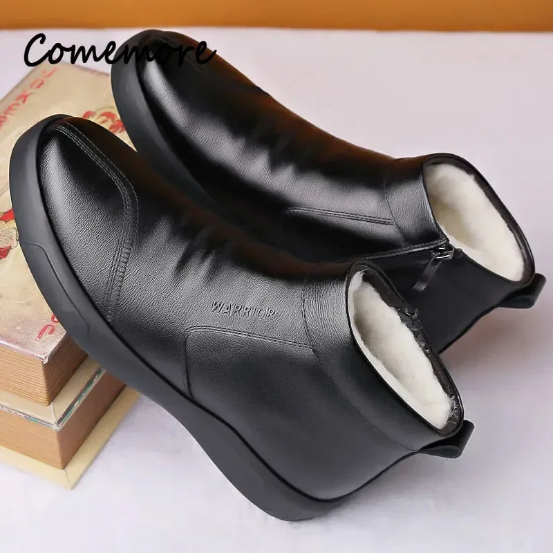 Chaussures pour hommes, nouveauté hivernale, chaussures en coton, bottes de neige décontractées imperméables en cuir épais et peluche pour hommes