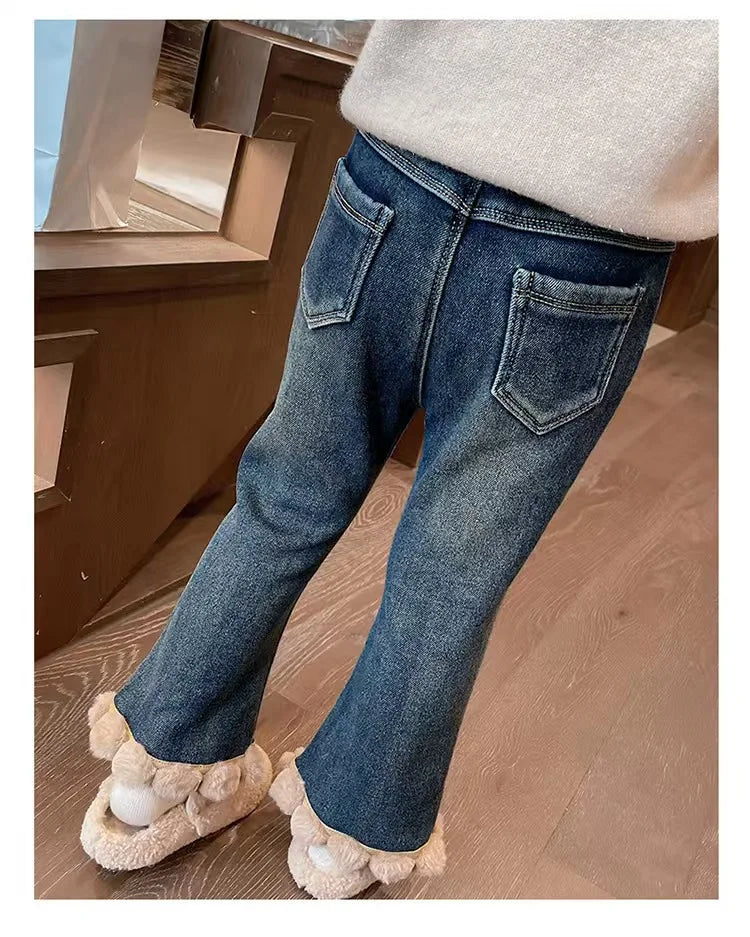 Pantalones vaqueros acampanados con forro polar para niñas, cálidos, con dobladillo desgastado, para invierno, de 1 a 6 años, a la moda, informales