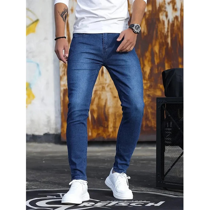 2025 Mens Slim Fit Classic Jeans Casual Street Style Comfortable Denim Pants Mens Skinny Jeans Male Daily Wear Joggers Trousers