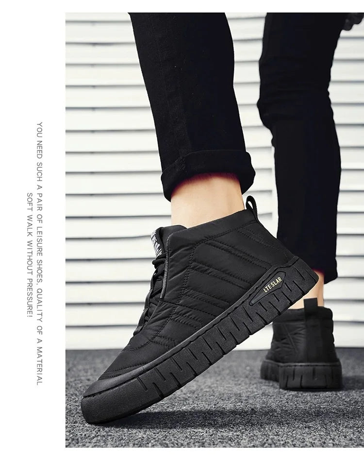 Classics Men's Soft Plush Ankle Boots Waterproof Snow Boots Designer Warm Platform Boots Versatile Lace Up Flats Hiking Boot