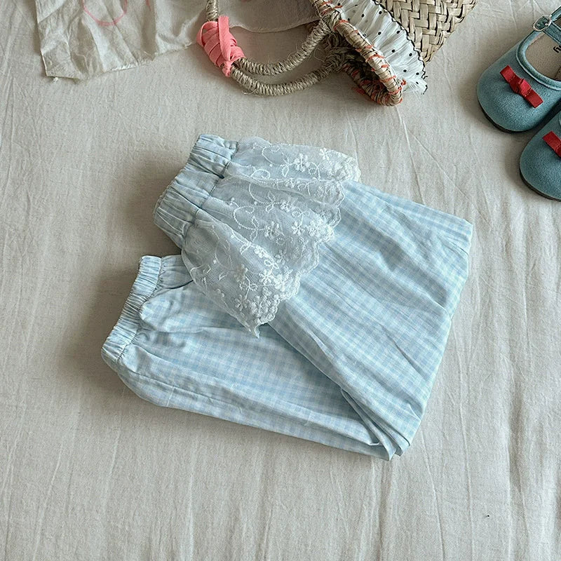Pantalones de encaje para niñas pequeñas, novedad de 2025, pantalones de malla con costuras para niños, pantalones casuales de princesa con estampado de verano, ropa de moda para niños de 2 a 10 años