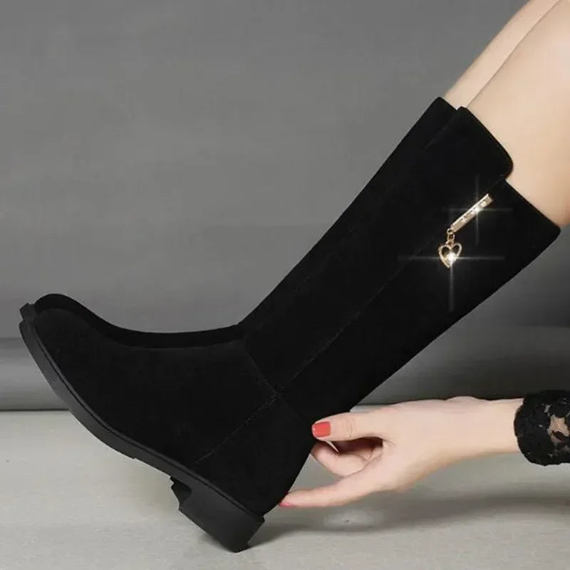 Nuevas botas de nieve cálidas y afelpadas para mujer, informales, planas, combinables, de algodón, a la moda, con cremallera lateral, zapatos de invierno, botas altas hasta el muslo, negras