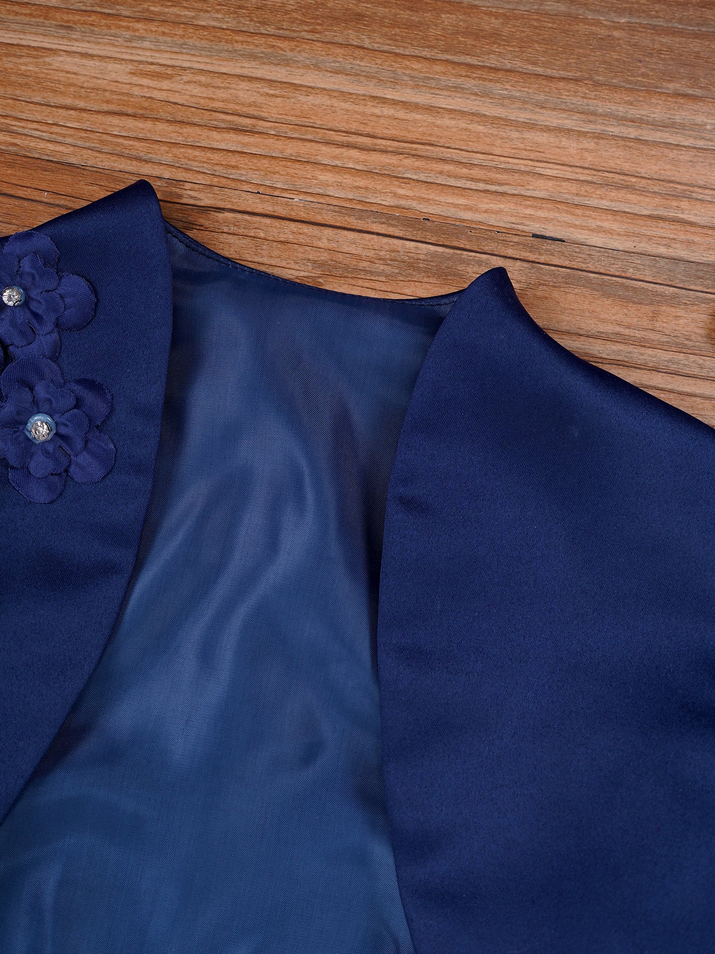 Kids Girls Satin Bolero Jackets Rhinestone Flower Elegant Cardigan Long Sleeve Open Front Shrug Cape Wedding Party Dress Outwear