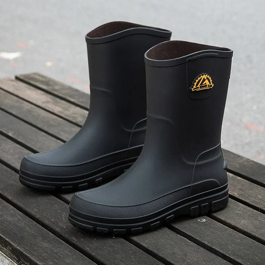 Botas de lluvia informales para hombre, impermeables, antideslizantes, de caña media, zapatos de trabajo de goma modernos (compre una talla más grande para los modelos de algodón).