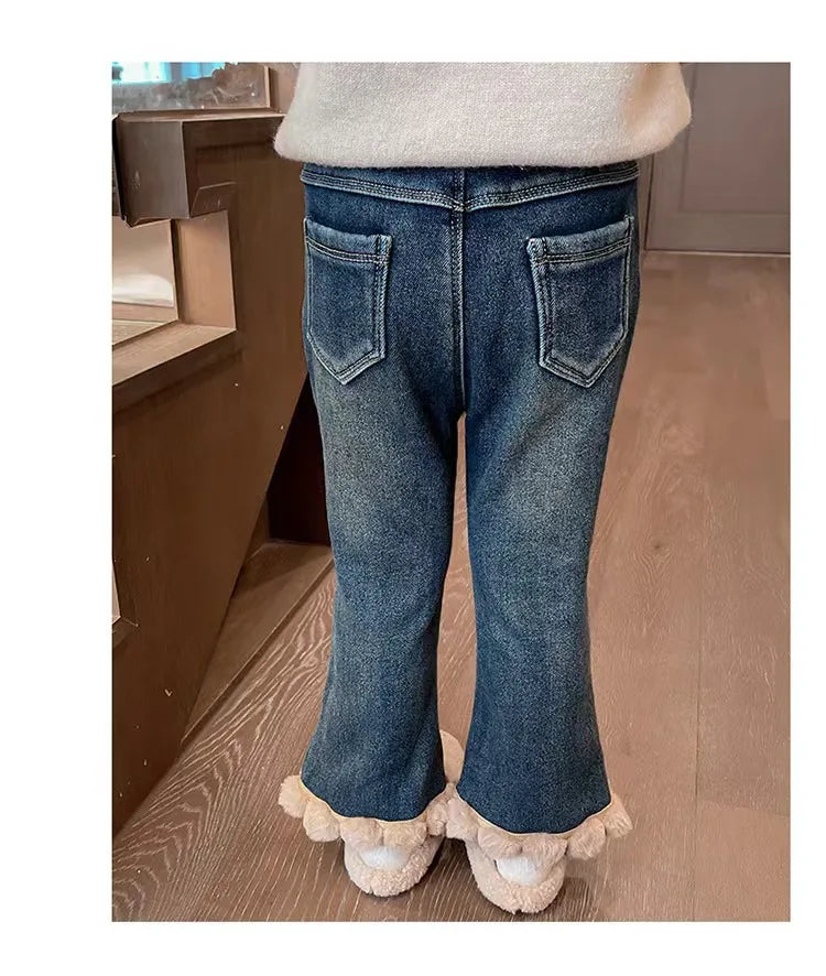 Pantalones vaqueros acampanados con forro polar para niñas, cálidos, con dobladillo desgastado, para invierno, de 1 a 6 años, a la moda, informales