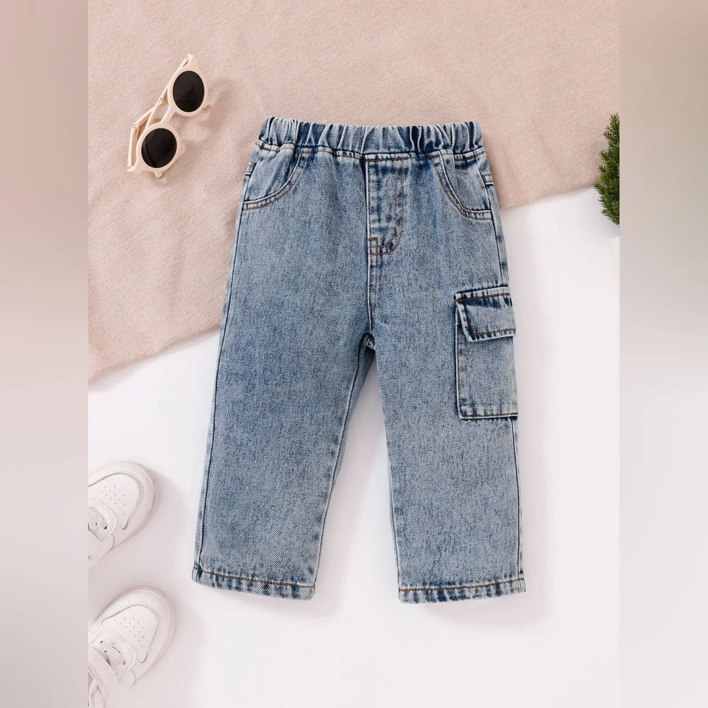 Pantalones largos de moda para primavera y otoño, nuevos estilos, vaqueros casuales para niños, vaqueros de pierna recta, ropa de calle para niños.