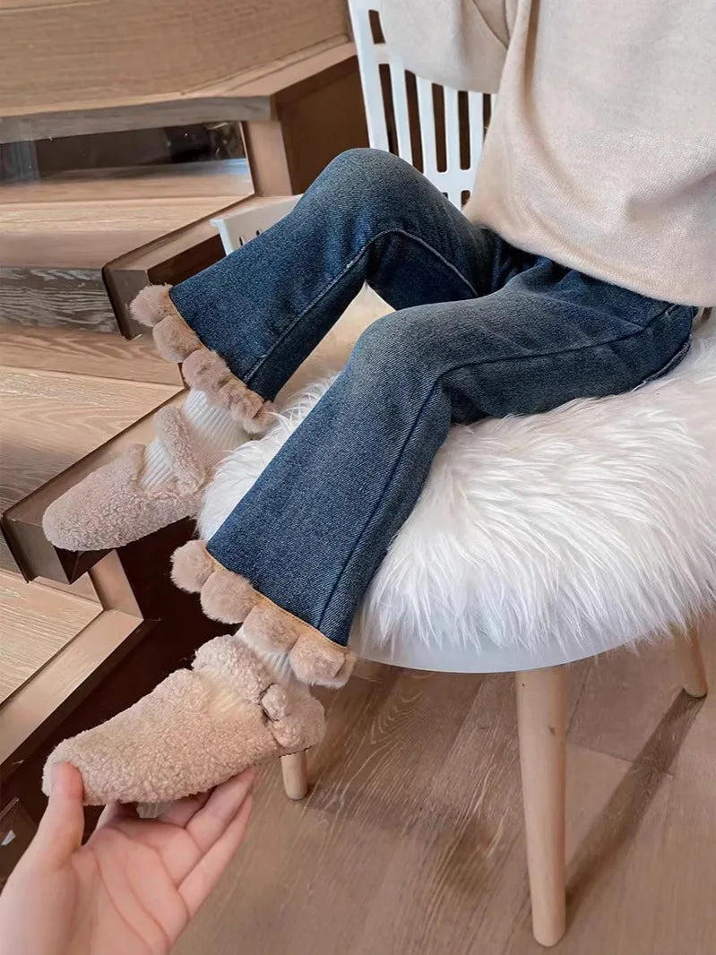 Pantalones vaqueros acampanados con forro polar para niñas, cálidos, con dobladillo desgastado, para invierno, de 1 a 6 años, a la moda, informales