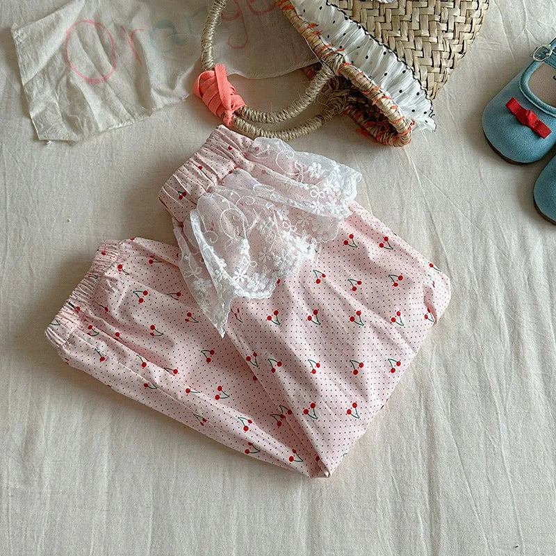 Pantalones de encaje para niñas pequeñas, novedad de 2025, pantalones de malla con costuras para niños, pantalones casuales de princesa con estampado de verano, ropa de moda para niños de 2 a 10 años