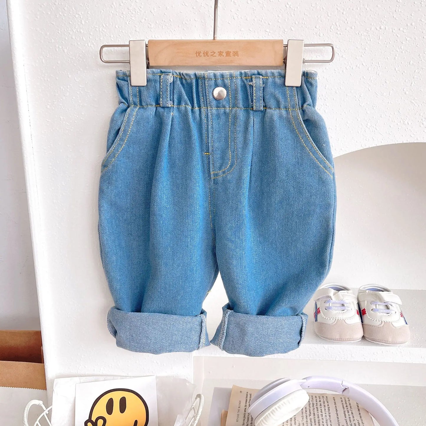 Vaqueros suaves de cintura alta para niños: pantalones casuales de color liso para bebés y niños, estilo coreano, otoño.