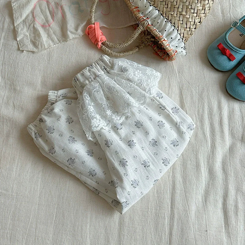 Pantalones de encaje para niñas pequeñas, novedad de 2025, pantalones de malla con costuras para niños, pantalones casuales de princesa con estampado de verano, ropa de moda para niños de 2 a 10 años