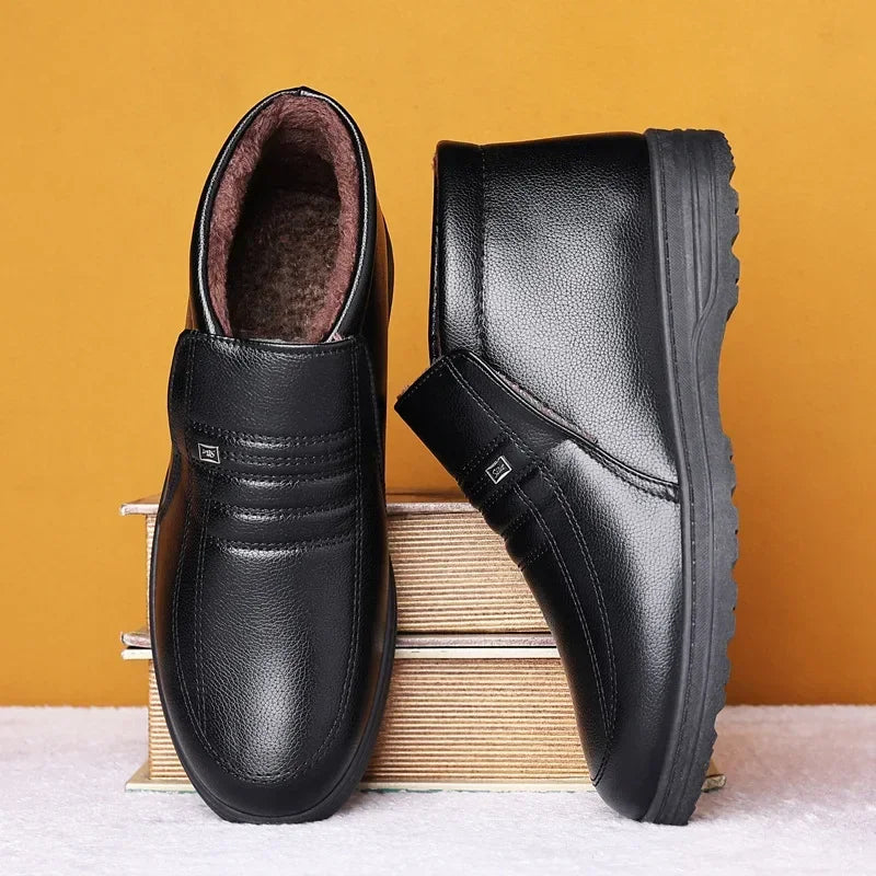 Chaussures en coton pour hommes, montantes, imperméables, décontractées, en cuir, bottes d'hiver chaudes et confortables, bottines tendance pour hommes, nouveautés