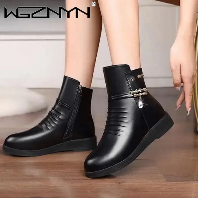 Solid Black NEW Women Luxury Brand Designer Snow Boots Metal Classic Furry Winter Warm Shoes Female Ankle Boot Women Botas Mujer