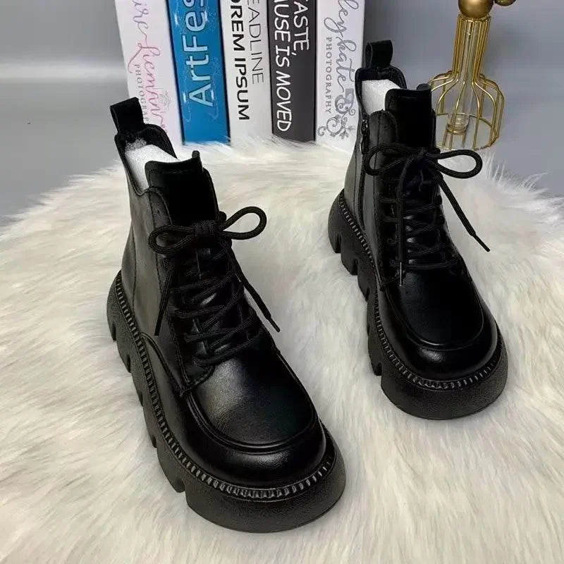 Botas retro de cuero suave para mujer, nuevas botas altas y cortas con suela gruesa y correa de cabeza redonda para primavera y otoño