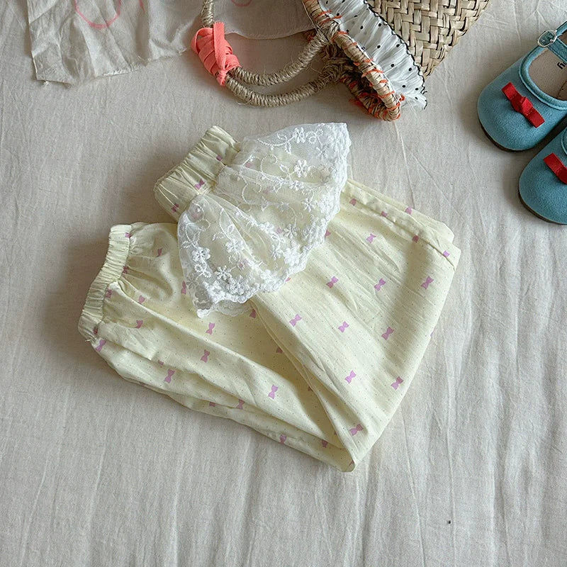 Pantalones de encaje para niñas pequeñas, novedad de 2025, pantalones de malla con costuras para niños, pantalones casuales de princesa con estampado de verano, ropa de moda para niños de 2 a 10 años