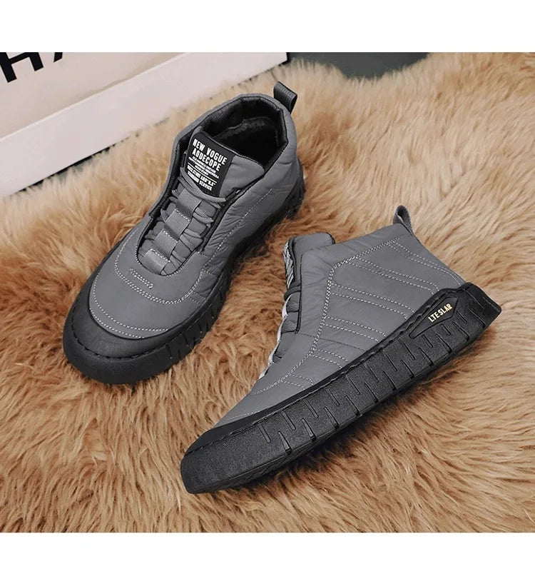 Classics Men's Soft Plush Ankle Boots Waterproof Snow Boots Designer Warm Platform Boots Versatile Lace Up Flats Hiking Boot