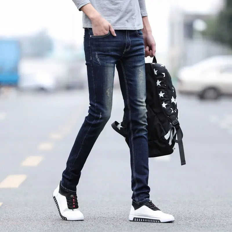 Pantalones vaqueros de diseño de primavera y otoño para hombre, estilo coreano, estilo boy friend, de algodón, elásticos, ajustados e informales.