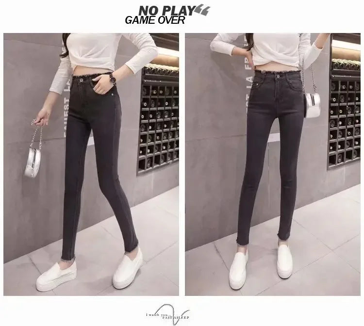 Pantalones ajustados de cintura alta y red roja para mujer de Greyfringe Jeans, verano 2025, de ocho largos, que suavizan tu silueta.