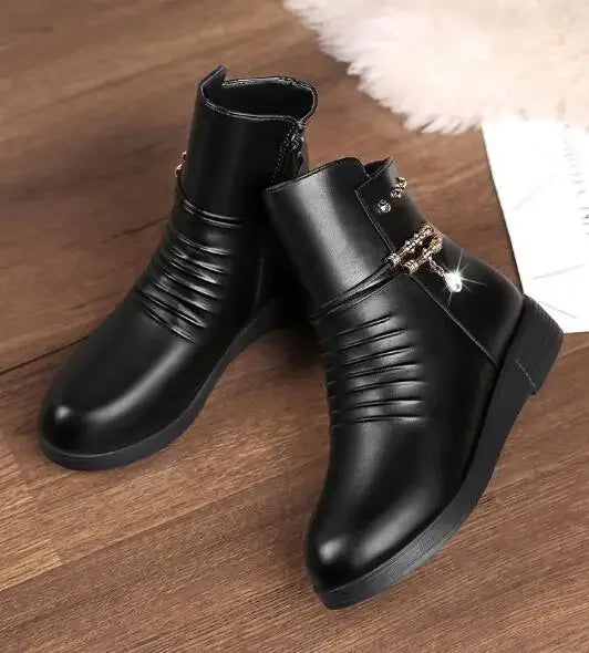 Solid Black NEW Women Luxury Brand Designer Snow Boots Metal Classic Furry Winter Warm Shoes Female Ankle Boot Women Botas Mujer